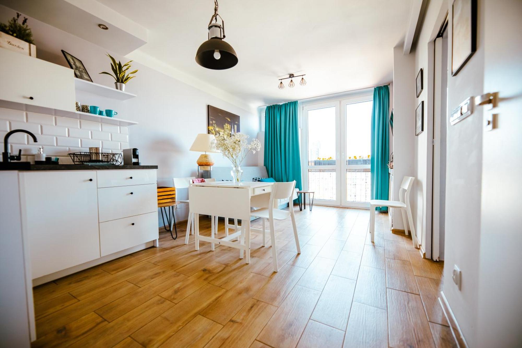 Bright 14Th Floor Central Home With Balcony & Views Warschau Buitenkant foto